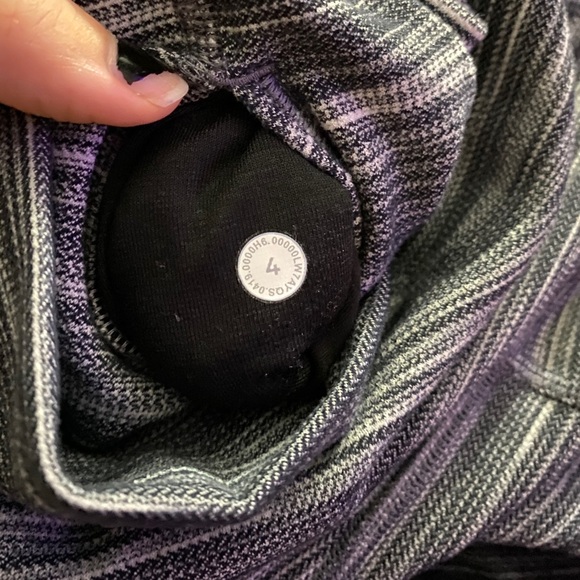 SOLD lululemon Align Short 4โ in Mini Space Dye - Picture 3 of 3